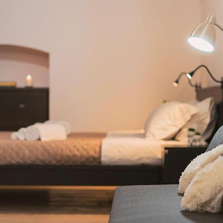 Trani -Suite ❉Marmor - Elegante Casa Storica ❉ Esterno foto
