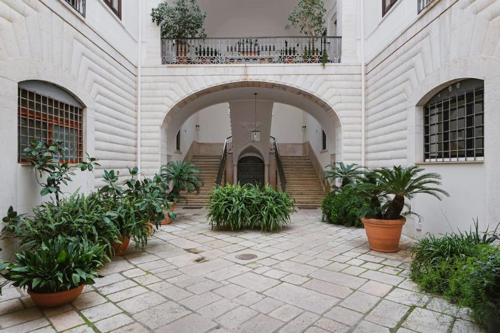 Trani -Suite ❉Marmor - Elegante Casa Storica ❉ Esterno foto